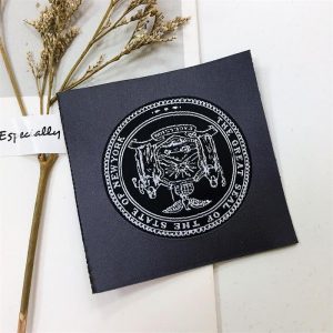 Wholesale machine satin damask woven label for garment