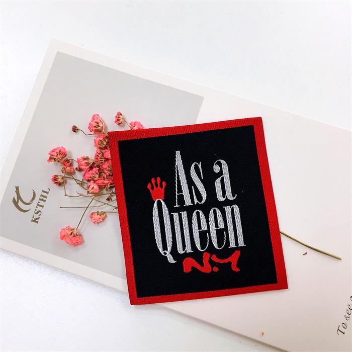 Customized high quality end folding label tag woven garment label t shirt