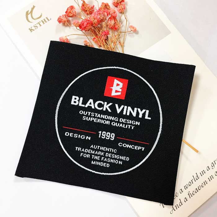 Customized black end fold woven clothing tag