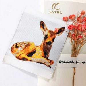 Custom high density giraffe animal woven clothing labels