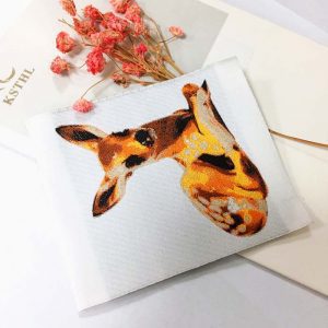 Custom high density giraffe animal woven clothing labels