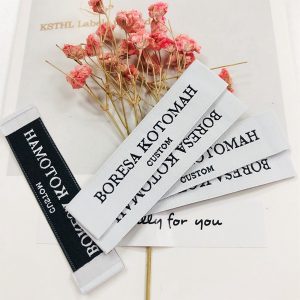 Logo tags for clothing