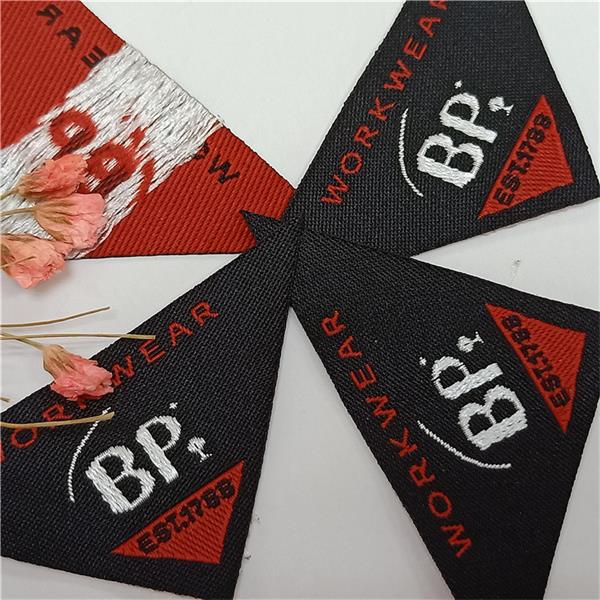 Triangles woven label custom tag