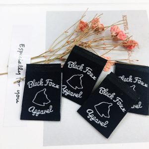 [KZB--111]Wholesale center fold clothing labels woven tag for shirts with high quality