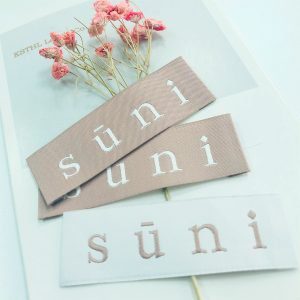 Update-2022 Custom labels brand logo clothes tagger white name size label for woman's clothing