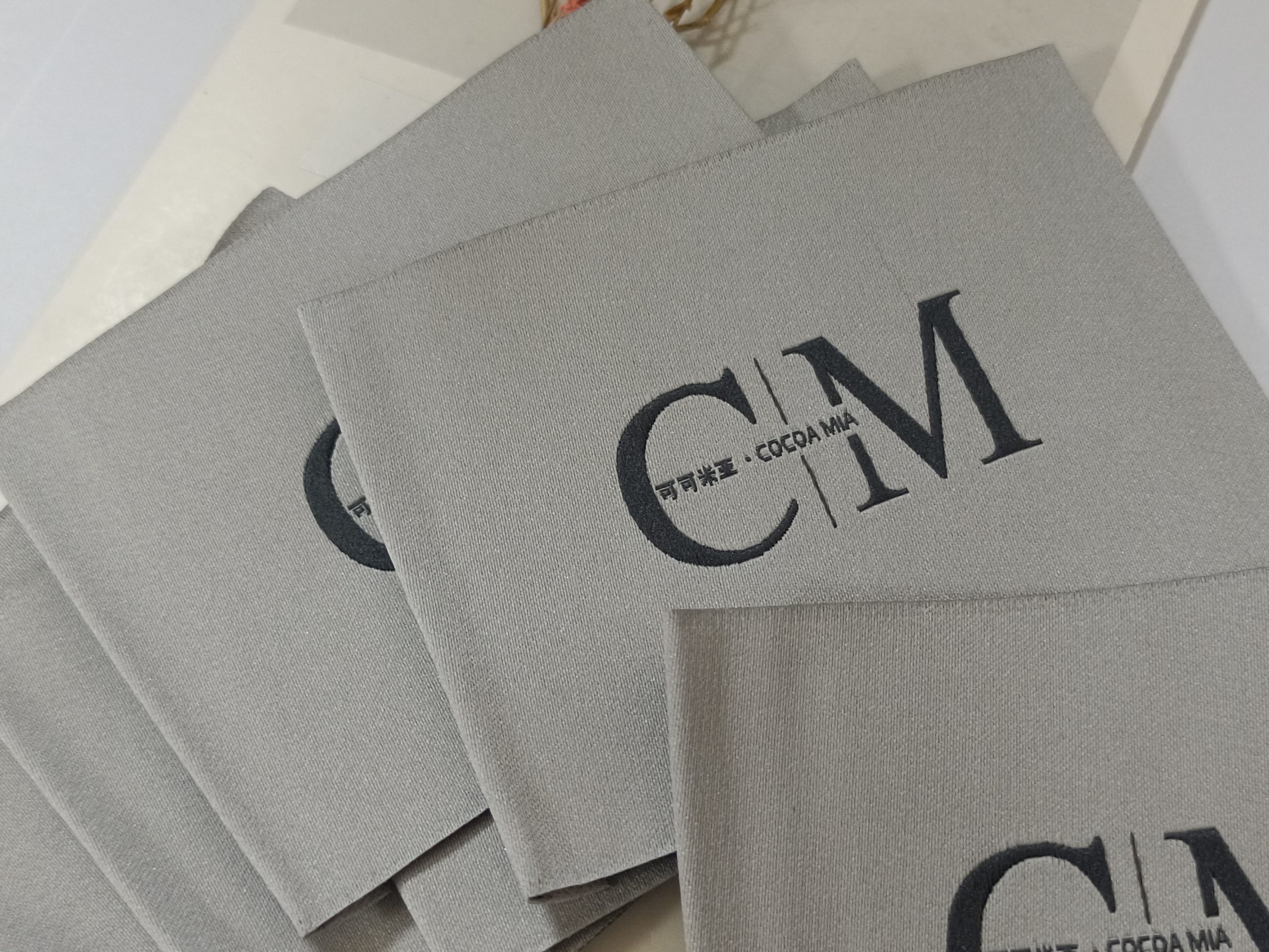 Update-2024 wholesale polyester woven labels fabric sewing clothing tags for hats