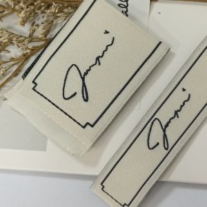 Update--2024Customized high quality clothing damask woven neck label loop end fold brand neck garment label