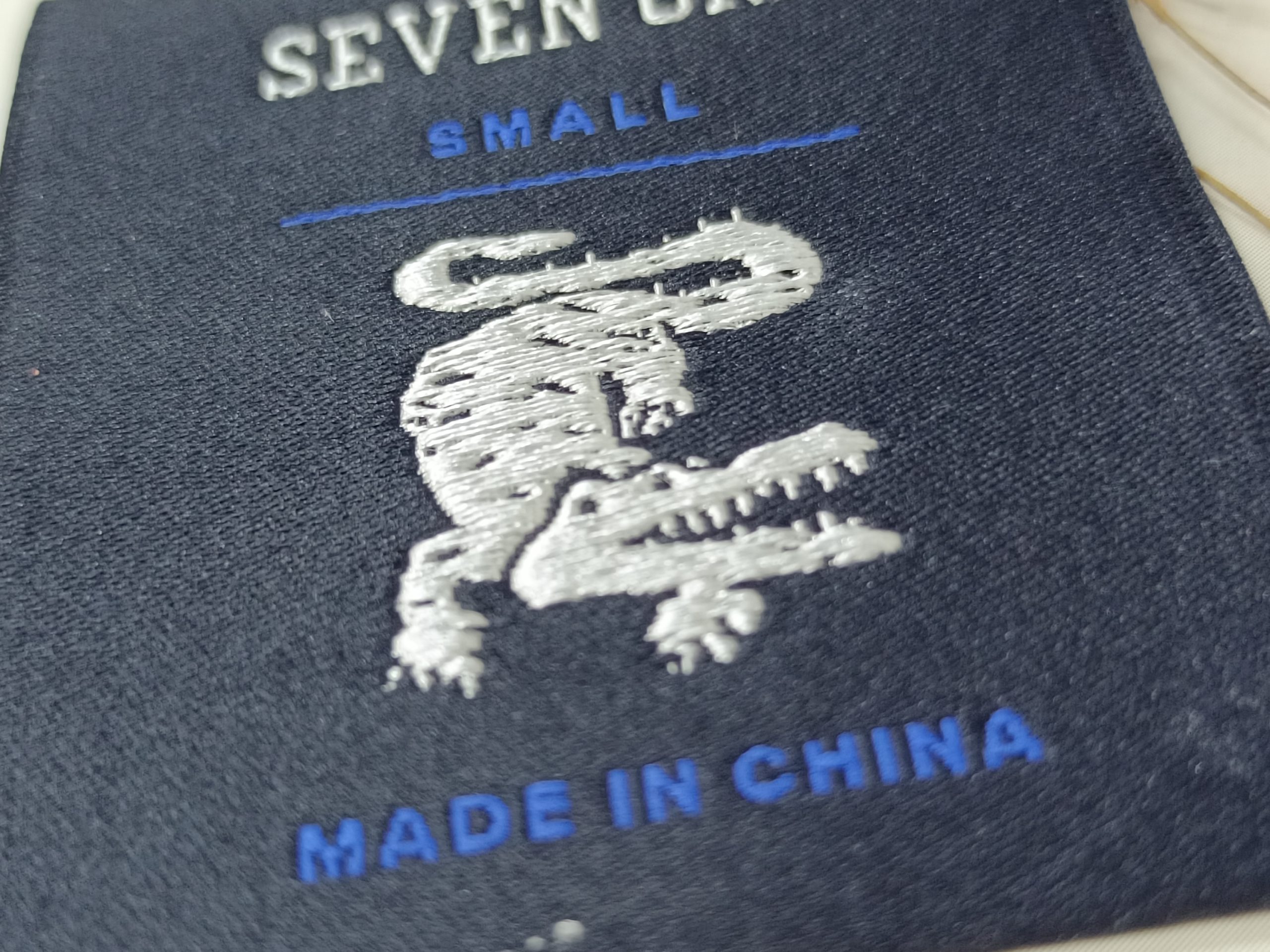 Update--2024 new wholesale custom brand name woven cotton fabric labels woven tag for garment