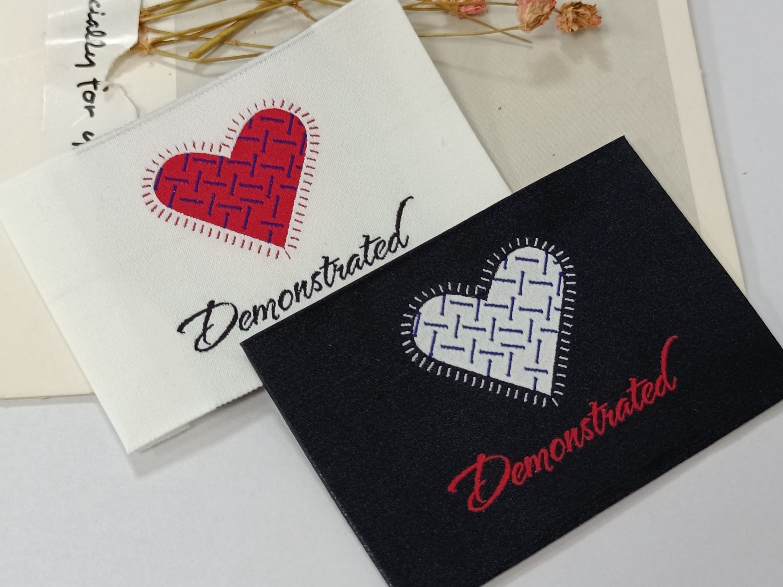 Update--2024 Hot selling main label with low price woven damask polyester tags for garment - Image 3