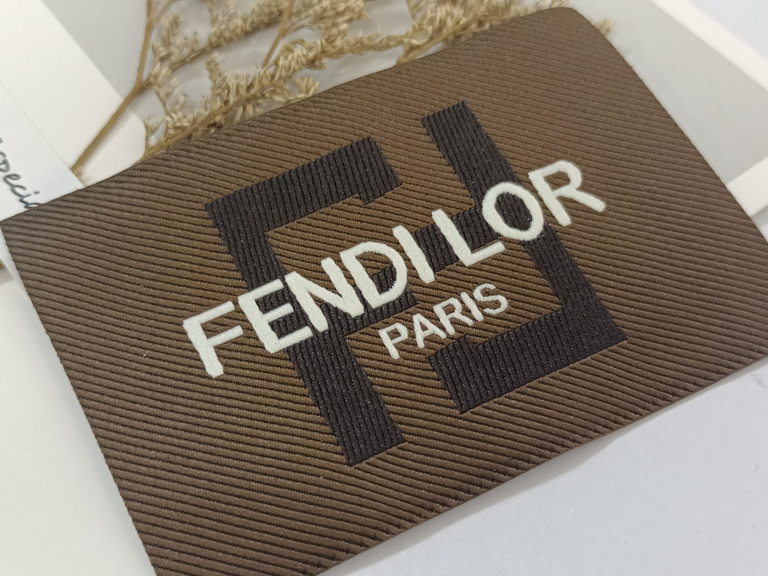 Update--2025 Hot sale custom bulk woven labels for shirts/ Print labels /woven label /garment label /Woven patch/hang tags - Image 5