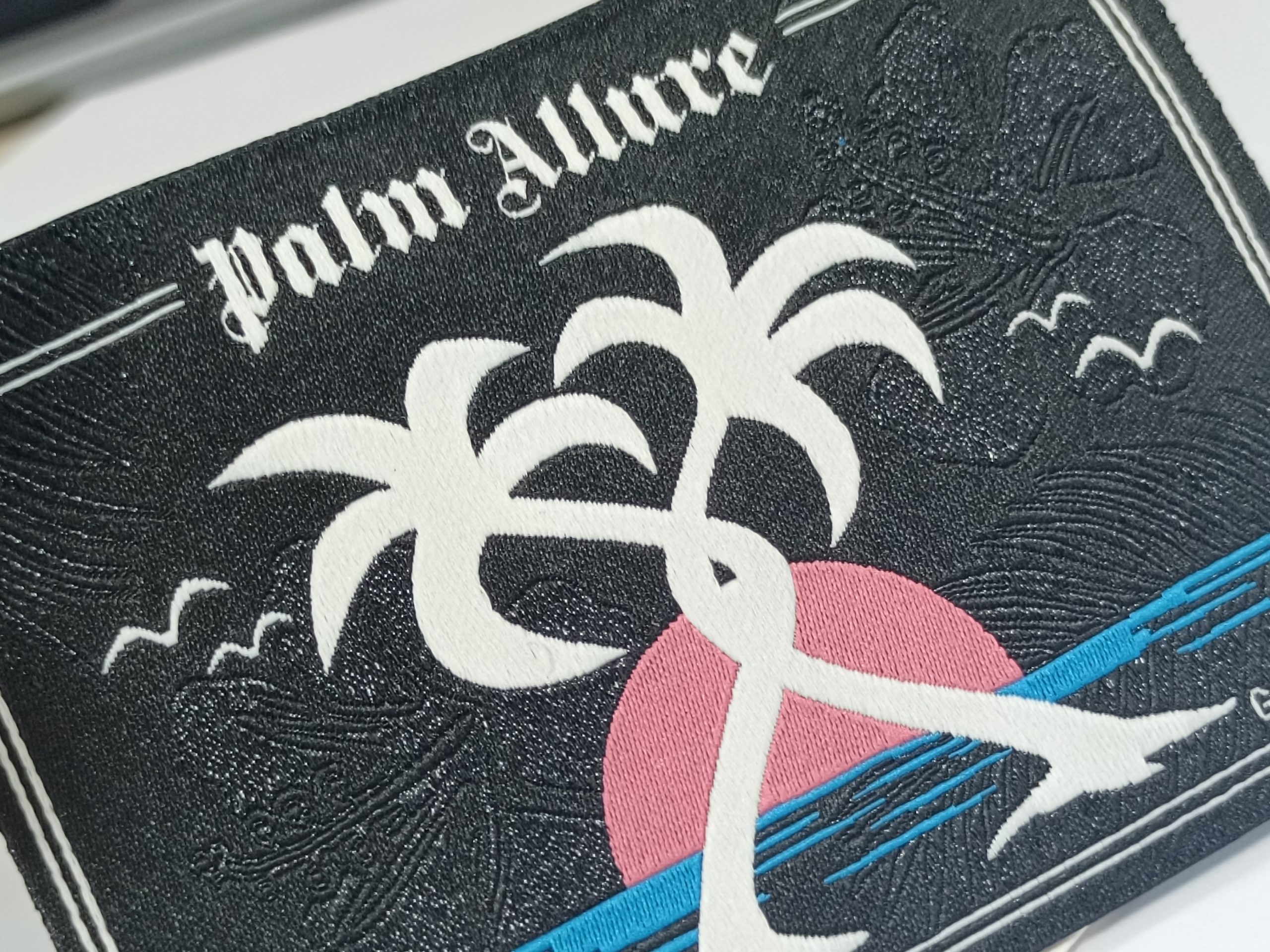 Customized woven labels new designs polyester fabric tags for clothing